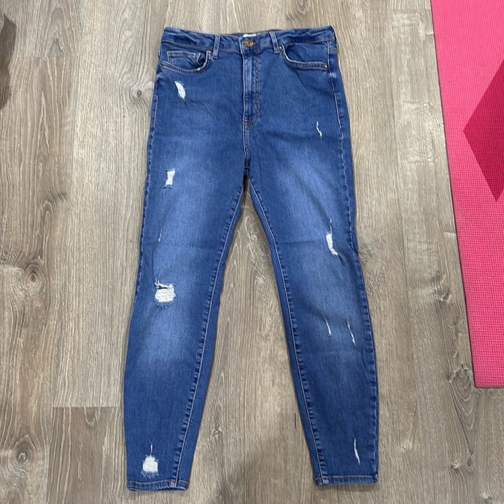 Forever 21 blue denim ripped jeans, skinny, size 29